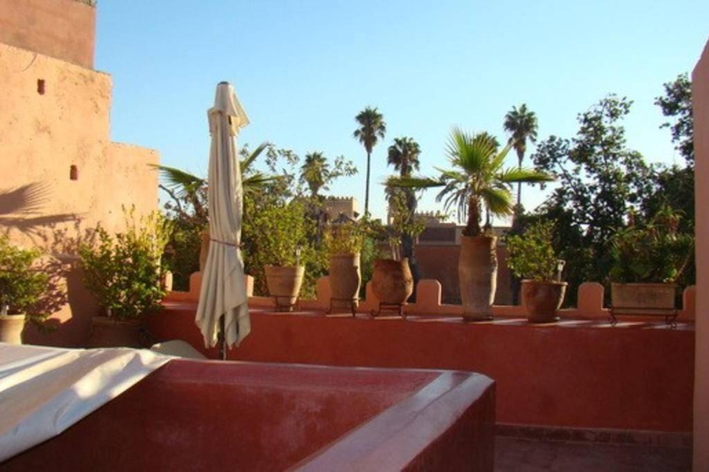 Emplacement N°1 ! Riad Ica Villa Marrakesh Exteriör bild