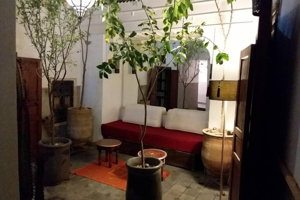 Emplacement N°1 ! Riad Ica Villa Marrakesh Exteriör bild
